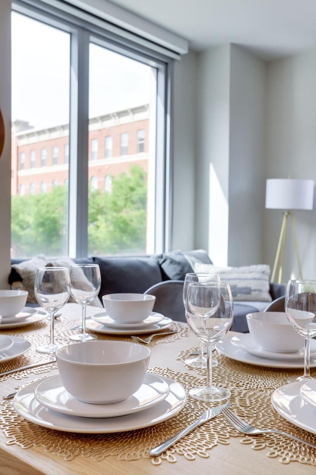 Stylish Condo At Clarendon With Rooftop Views Arlington Eksteriør billede