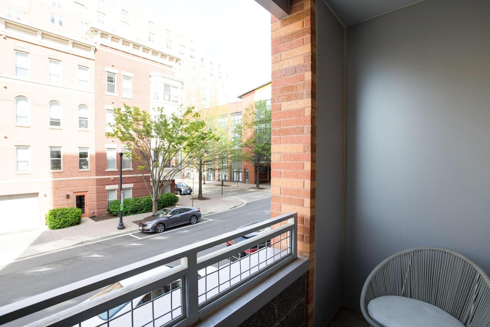 Stylish Condo At Clarendon With Rooftop Views Arlington Eksteriør billede