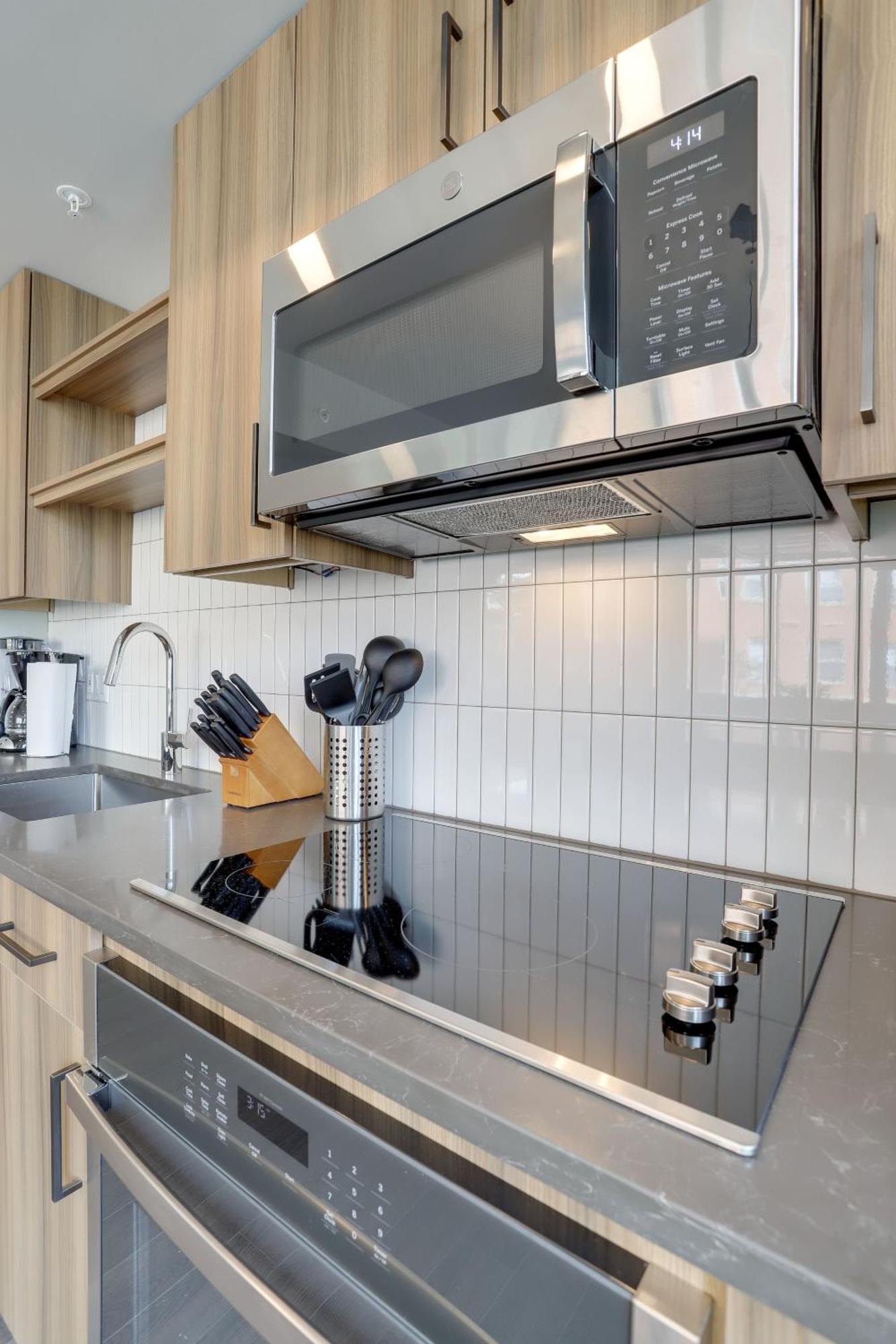 Stylish Condo At Clarendon With Rooftop Views Arlington Eksteriør billede